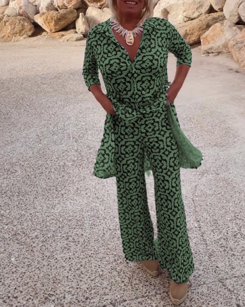 Vintage Printed Two-Piece Set with Lapel Collar and Button Details β Spring/Summer