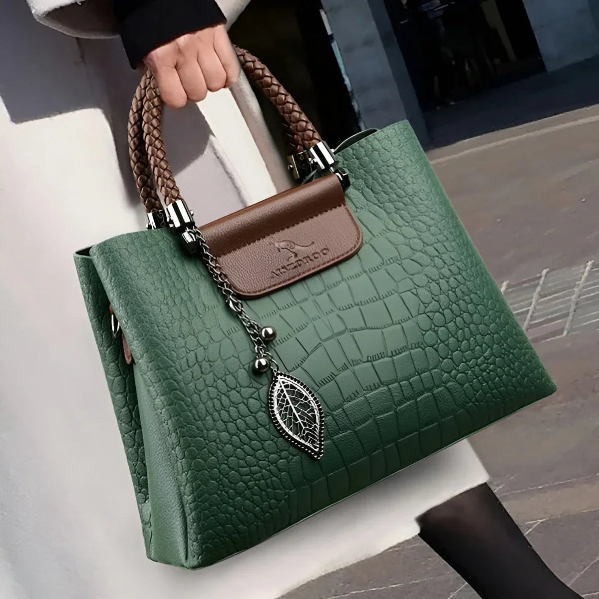 Elena – Structured Croc-Pattern Handbag | Stylish Utility with Everyday Charm