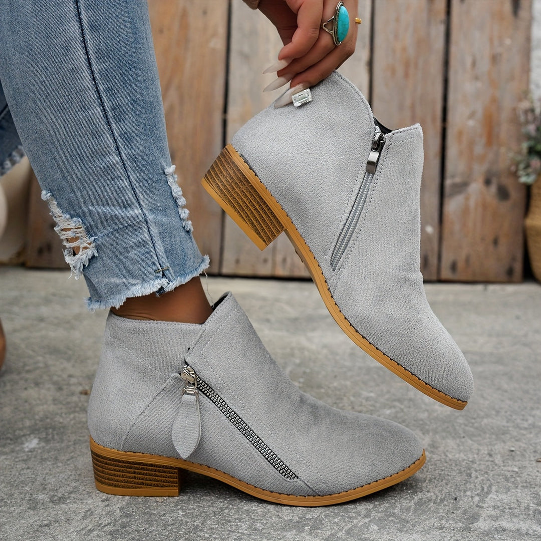 Amadea – Cozy Boots Designed for Sensitive Feet