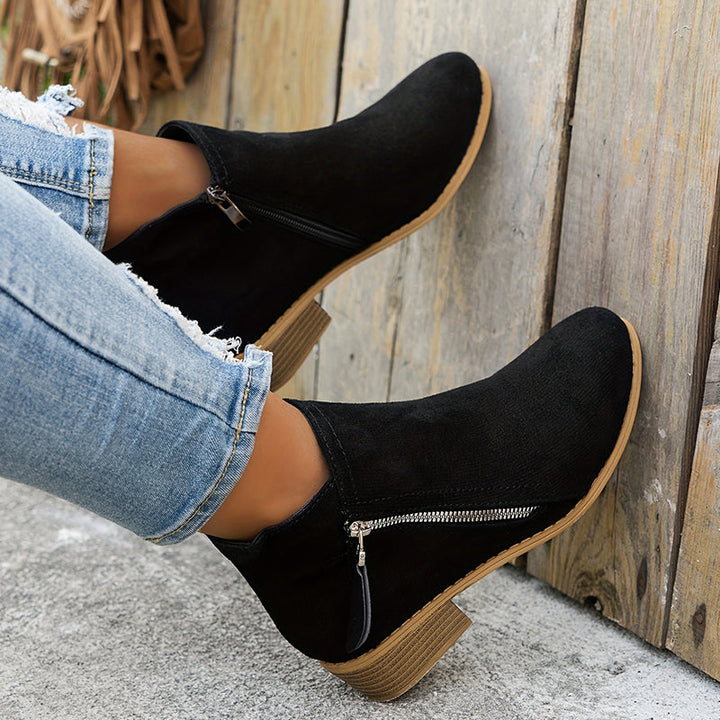 Amadea – Cozy Boots Designed for Sensitive Feet