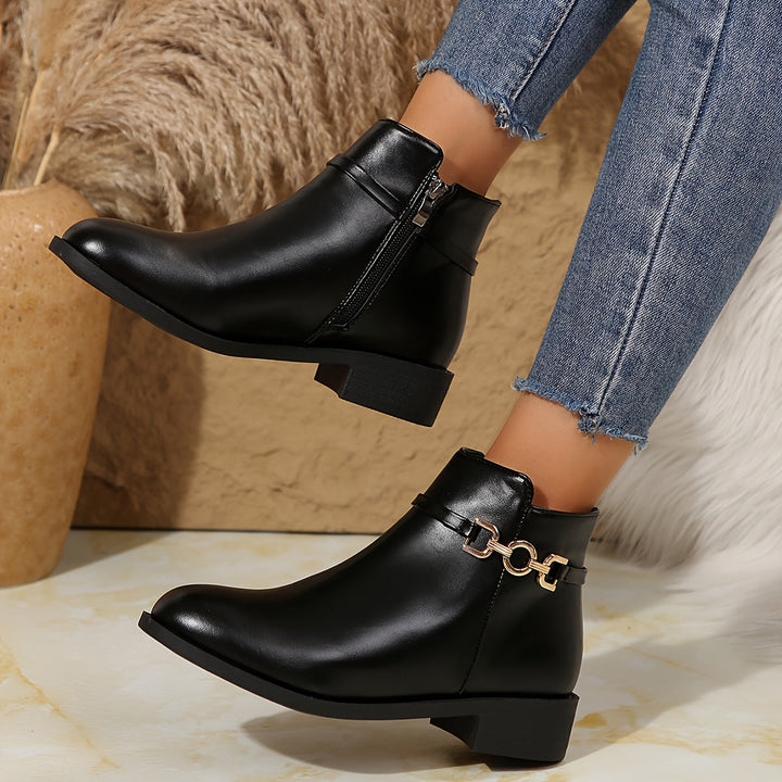 Adèle – Everyday Elegance and Comfort