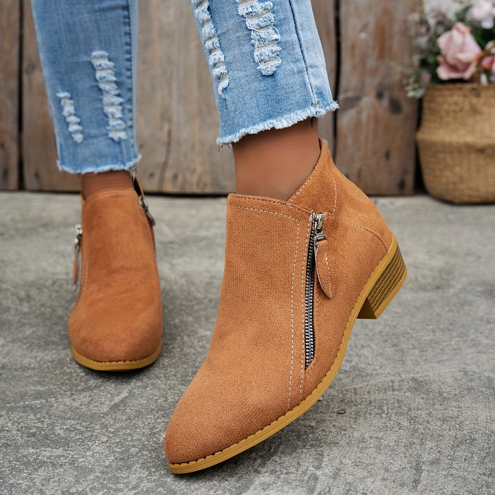 Amadea – Cozy Boots Designed for Sensitive Feet