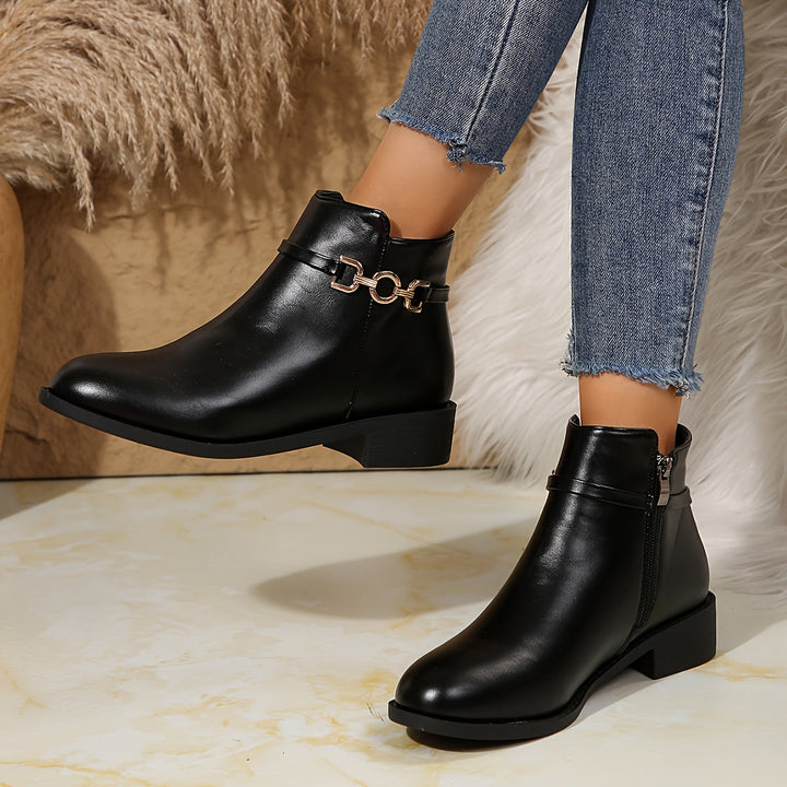 Adèle – Everyday Elegance and Comfort