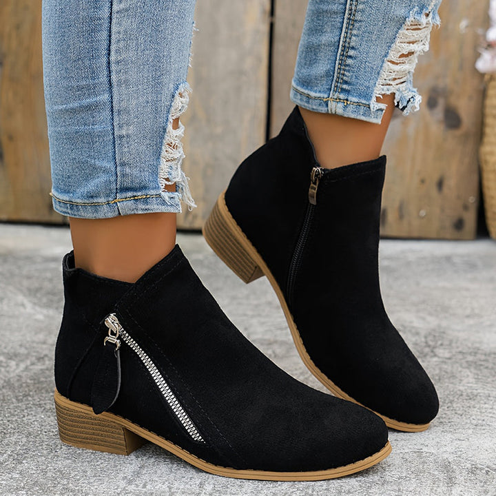 Amadea – Cozy Boots Designed for Sensitive Feet