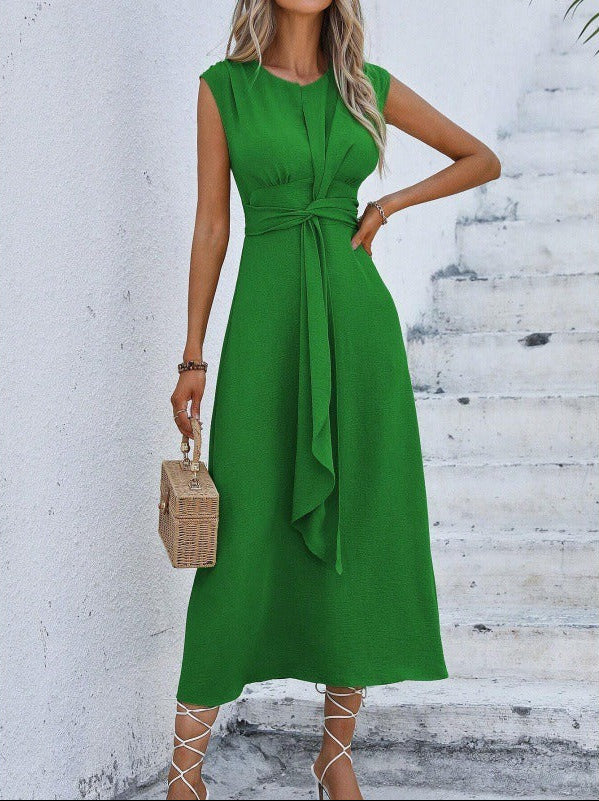 Eva™ | Timeless sleeveless midi dress with flattering waist tie
