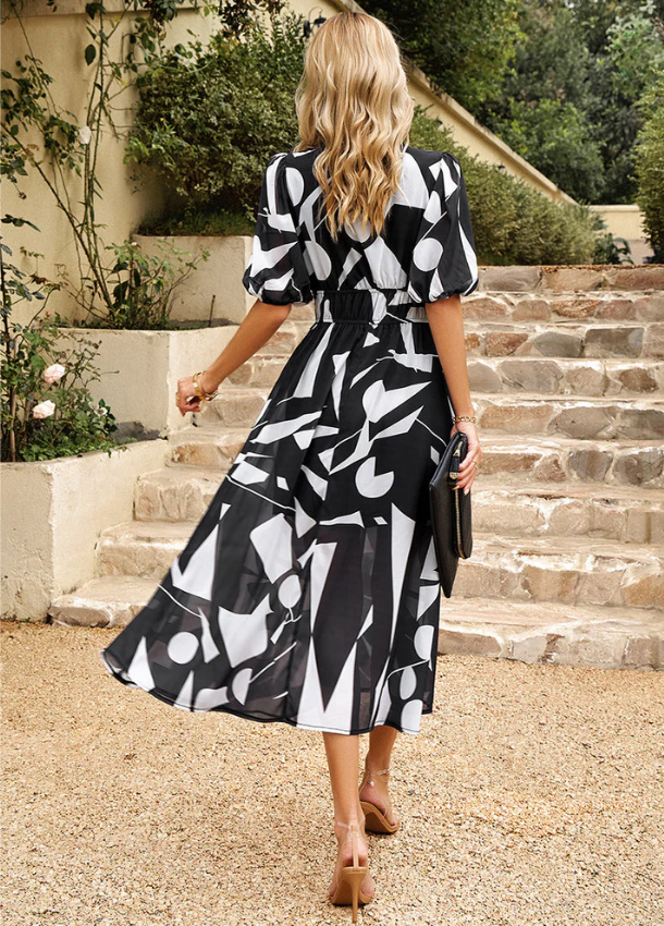 Faye | Flattering Floral Midi Dress