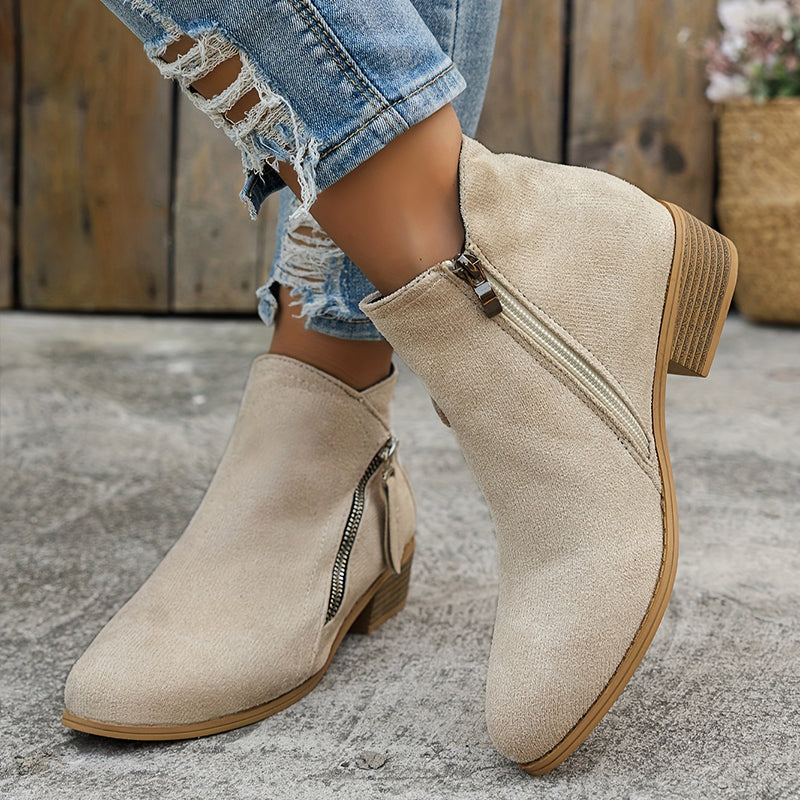 Amadea – Cozy Boots Designed for Sensitive Feet