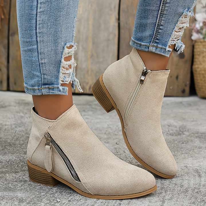 Amadea – Cozy Boots Designed for Sensitive Feet