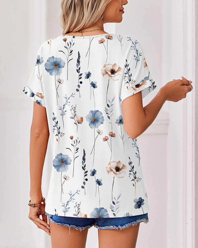 Ivy™ | Relaxed Fit V-Neck Tee