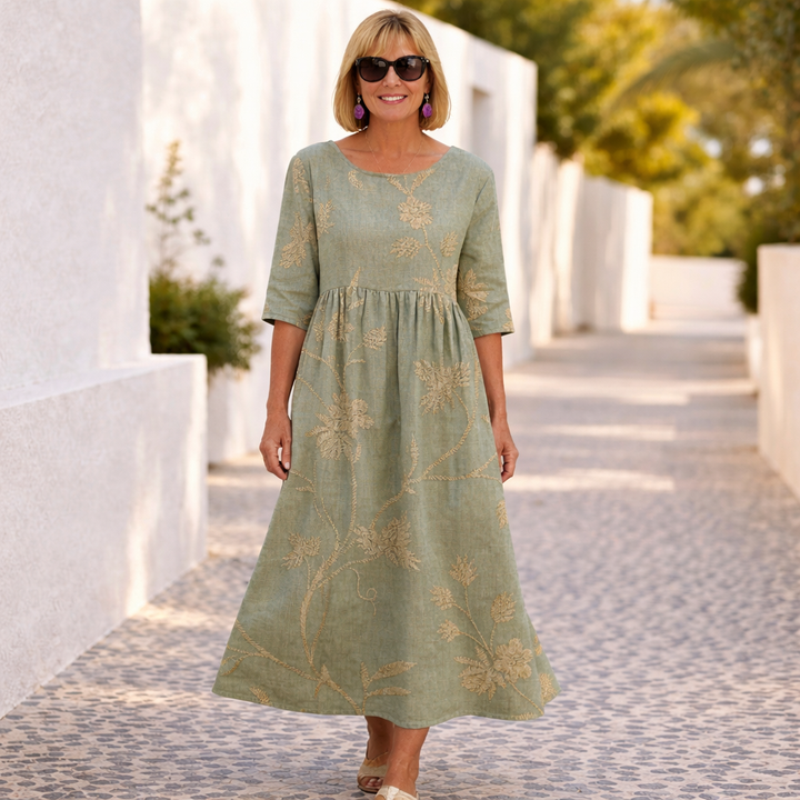 Susie™ | Floral Dress with a Summer Vibe