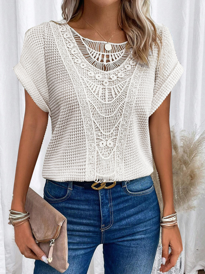 Quinn™ | Elegant Lace Detail Top