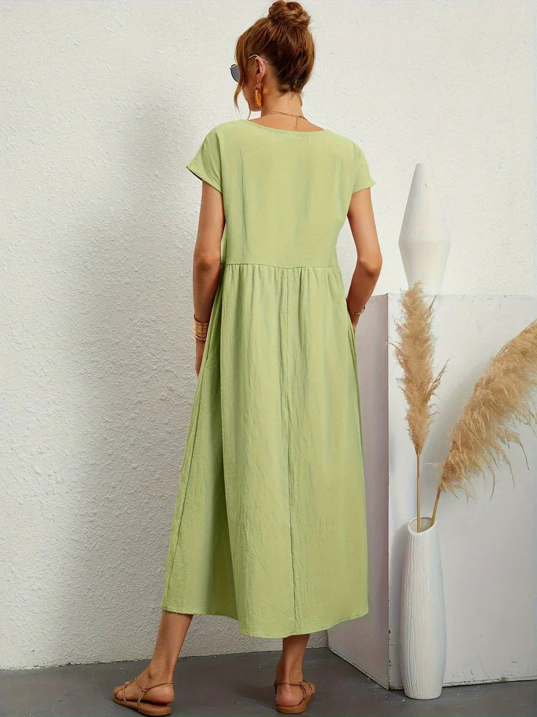 Sophie™ — Fluid Midi Dress Timeless Elegance