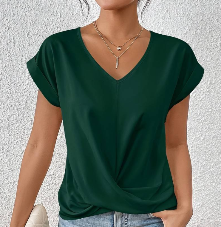 Sophie™ | ELEGANT V-NECK SHIRT WITH TUMMY COVERAGE
