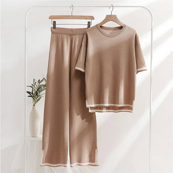 Janice™ | Elegant Two-Piece Capri Style Set