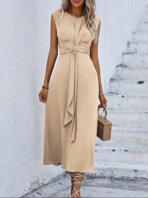 Eva™ | Timeless sleeveless midi dress with flattering waist tie