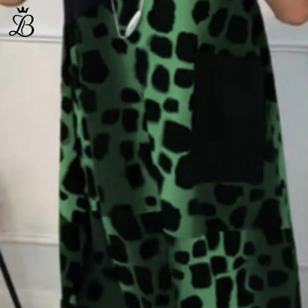 Printed Short Sleeve Dress with Round Neck and Animal Pattern Black/Gray Apparel & Accessories > Clothing > Dresses